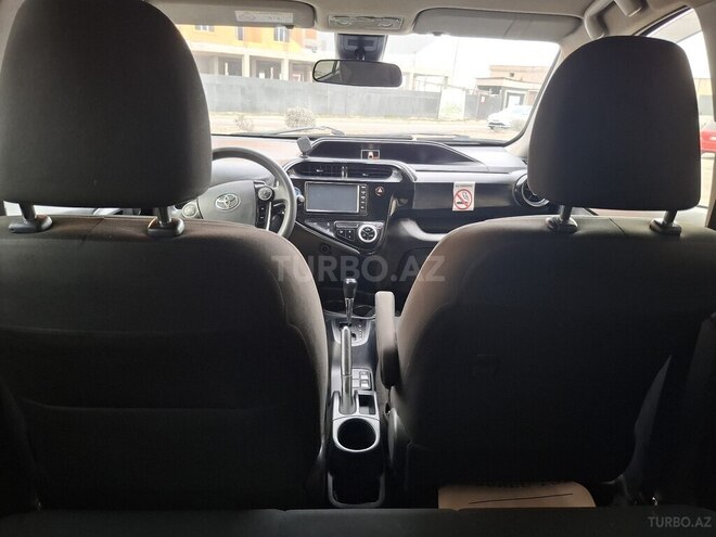 Toyota Aqua 2020, 180,000 km - 1.5 l - Bakı