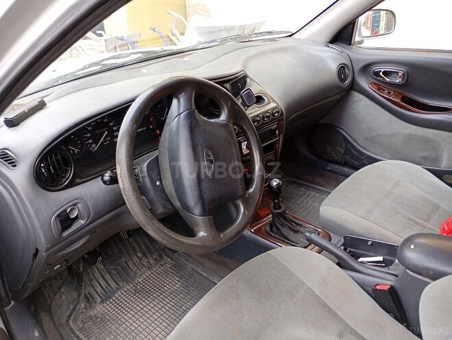 Daewoo Leganza-8