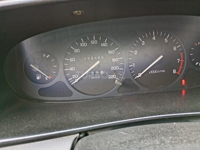 Daewoo Leganza-5