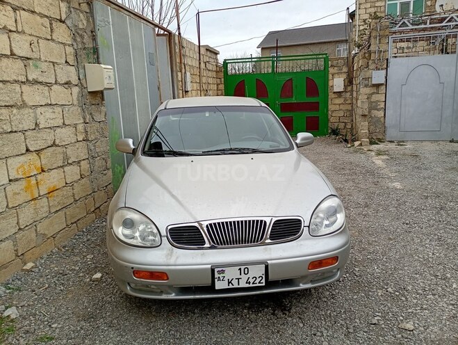 Daewoo Leganza-1