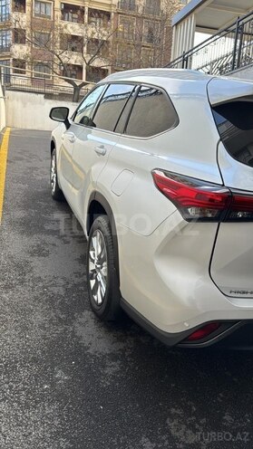 Toyota Highlander 2022, 45,000 km - 2.5 l - Bakı