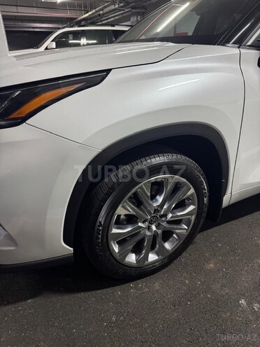 Toyota Highlander 2022, 45,000 km - 2.5 l - Bakı