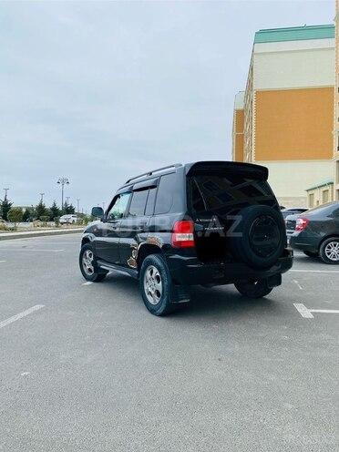 Mitsubishi Pajero io 2001, 250,000 km - 2.0 l - Sumqayıt