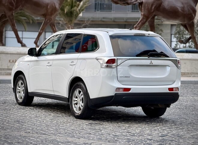 Mitsubishi Outlander 2013, 155,000 km - 2.4 l - Bakı
