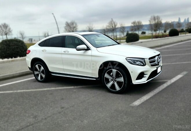 Mercedes GLC 300 4MATIC Coupe 2017, 132,000 km - 2.0 л - Bakı