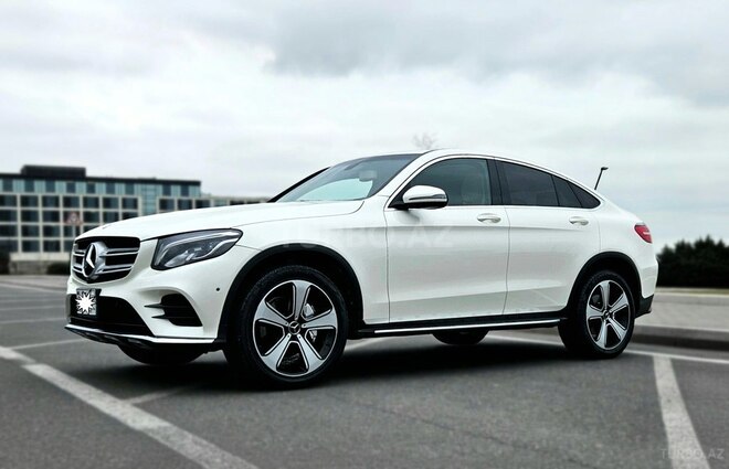 Mercedes GLC 300 4MATIC Coupe 2017, 132,000 km - 2.0 л - Bakı