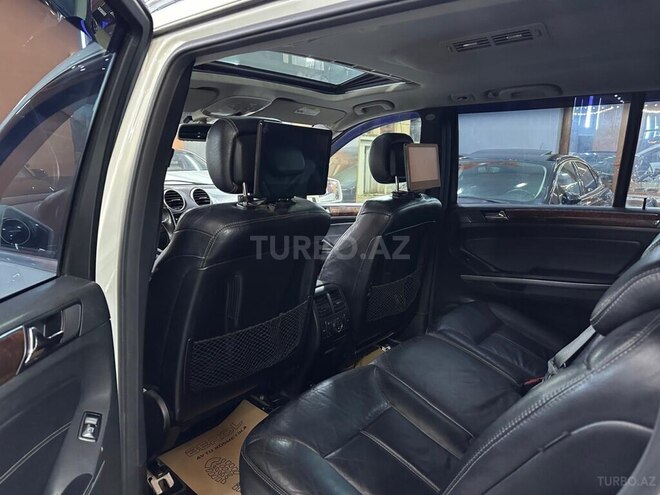 Mercedes GL 500 4MATIC-6