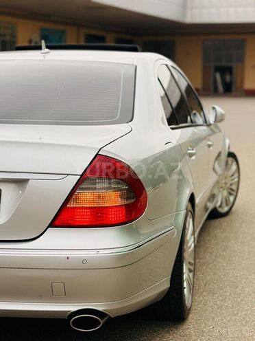 Mercedes E 350 2006, 249,000 km - 3.5 л - Saatlı