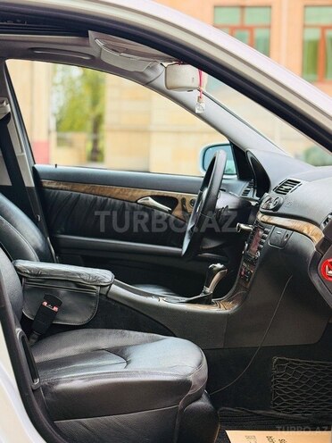 Mercedes E 350 2006, 249,000 km - 3.5 л - Saatlı