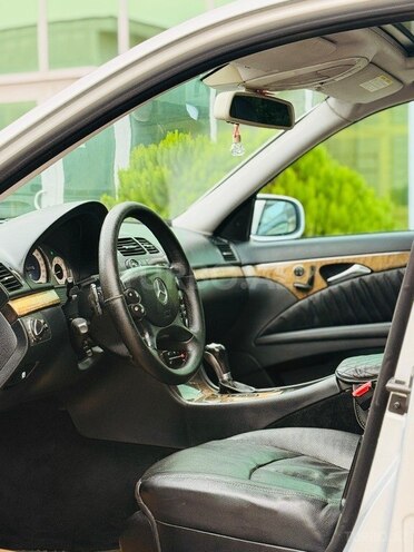 Mercedes E 350 2006, 249,000 km - 3.5 л - Saatlı