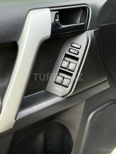 Toyota Land Cruiser Prado 2014, 150,000 km - 2.7 l - Bakı
