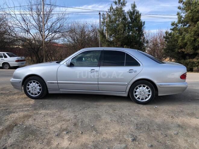 Mercedes E 240 2000, 214,583 km - 2.4 l - Qazax