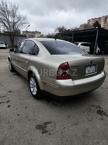 Volkswagen Passat 2004, 180,000 km - 1.8 l - Bakı