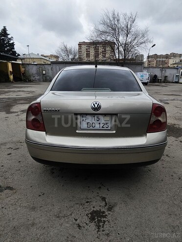 Volkswagen Passat 2004, 180,000 km - 1.8 l - Bakı