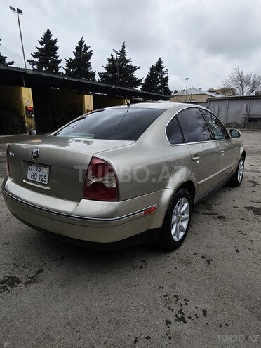 Volkswagen Passat 2004, 180,000 km - 1.8 l - Bakı