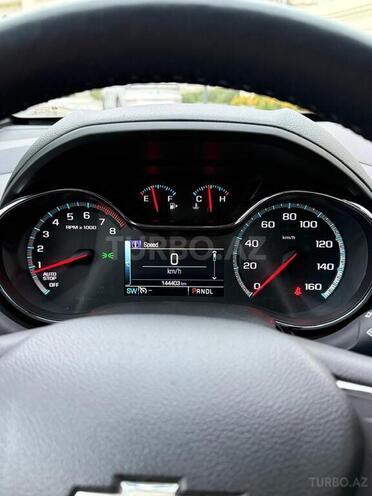Chevrolet Cruze-13