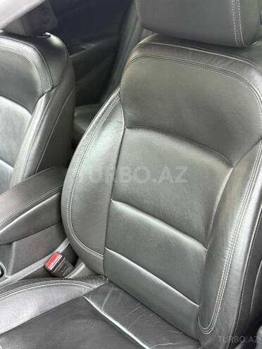 Chevrolet Cruze-16