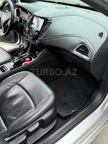 Chevrolet Cruze-18