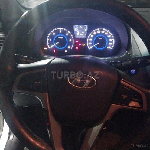 Hyundai Accent 2016, 219,000 km - 1.6 l - Bakı