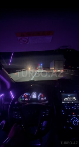 Hyundai Santa Fe 2012, 244,000 km - 2.0 l - Salyan