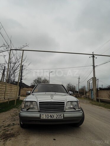 Mercedes E 300 1995, 693,980 km - 3.0 л - İmişli