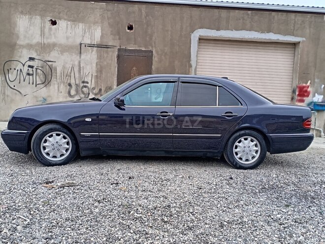 Mercedes E 230 1997, 354,768 km - 2.3 l - Bakı