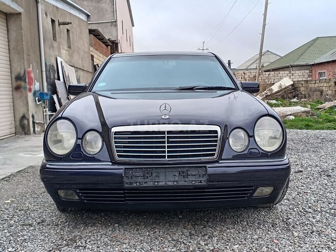 Mercedes E 230 1997, 354,768 km - 2.3 l - Bakı