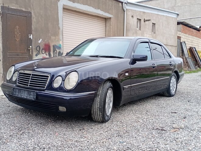 Mercedes E 230 1997, 354,768 km - 2.3 l - Bakı