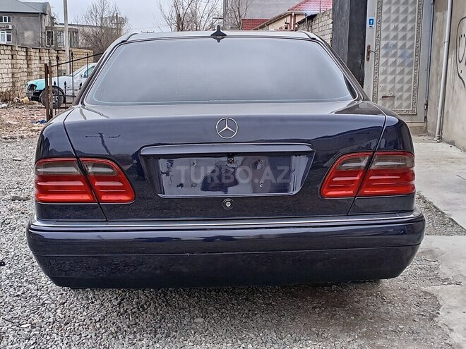 Mercedes E 230 1997, 354,768 km - 2.3 l - Bakı