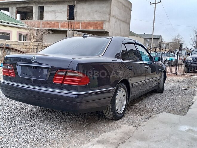 Mercedes E 230 1997, 354,768 km - 2.3 l - Bakı
