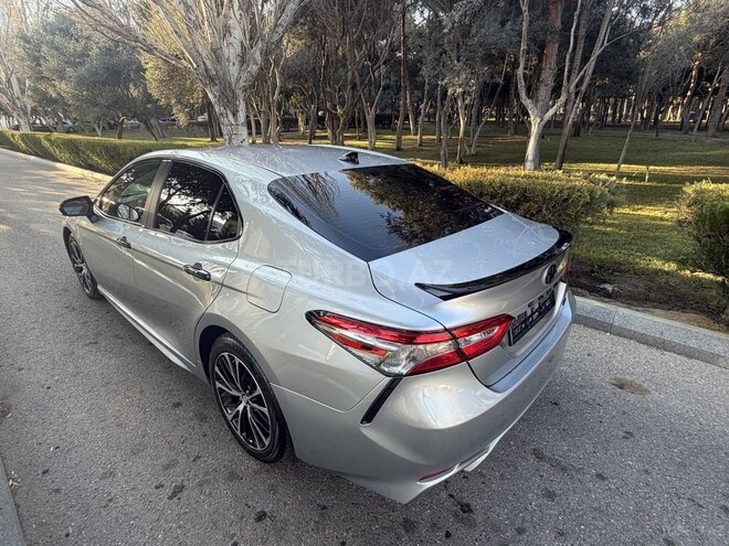 Toyota Camry-6