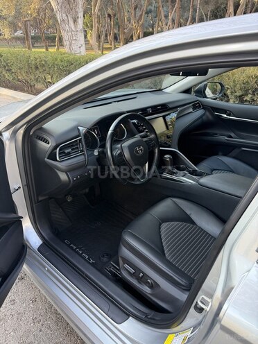 Toyota Camry-10