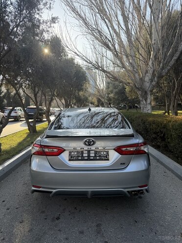 Toyota Camry-7