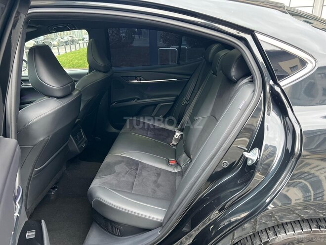 Toyota Camry 2025, 12,855 km - 2.0 л - Bakı