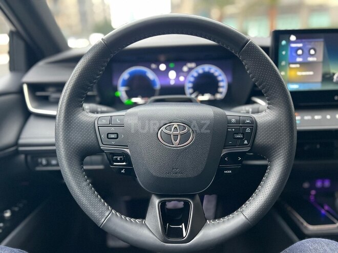 Toyota Camry 2025, 12,855 km - 2.0 л - Bakı