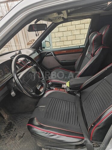 Mercedes E 300 1995, 693,980 km - 3.0 л - İmişli