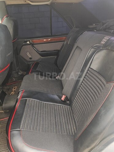 Mercedes E 300 1995, 693,980 km - 3.0 л - İmişli