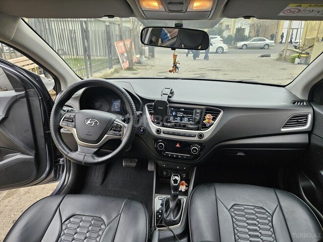 Hyundai Accent 2018, 100,000 km - 1.6 l - Bakı