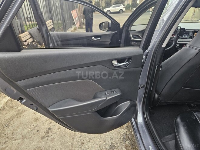 Hyundai Accent 2018, 100,000 km - 1.6 l - Bakı