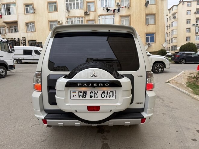Mitsubishi Pajero 2013, 157,000 km - 3.5 l - Bakı