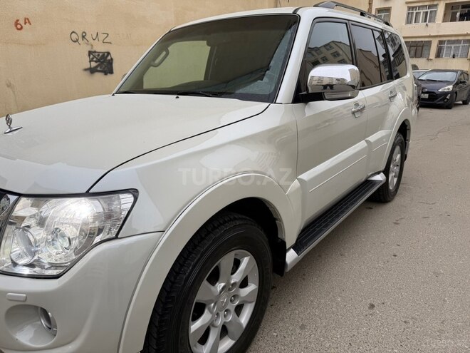 Mitsubishi Pajero 2013, 157,000 km - 3.5 l - Bakı