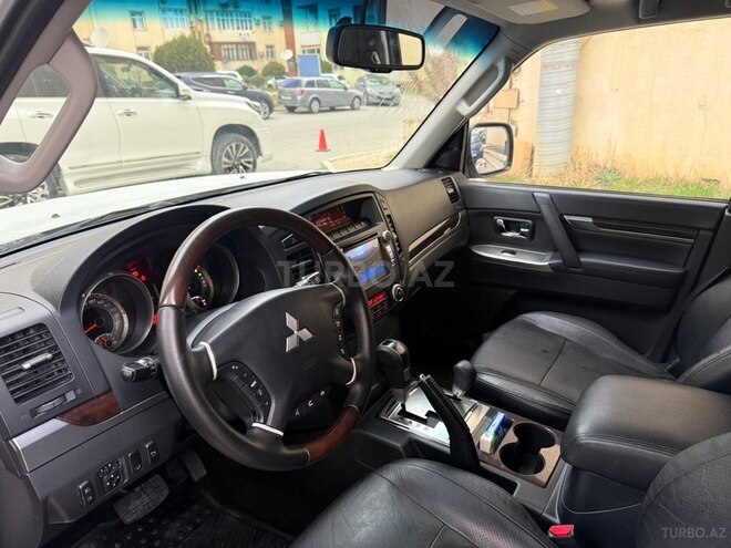 Mitsubishi Pajero 2013, 157,000 km - 3.5 l - Bakı
