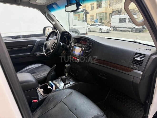 Mitsubishi Pajero 2013, 157,000 km - 3.5 l - Bakı