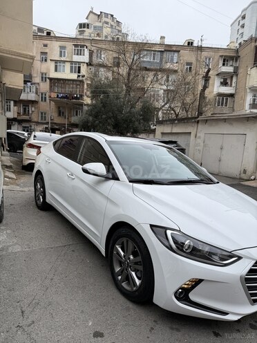 Hyundai Avante 2015, 94,000 km - 1.6 л - Bakı
