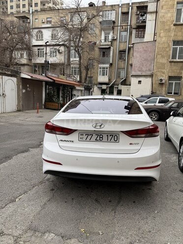 Hyundai Avante 2015, 94,000 km - 1.6 л - Bakı