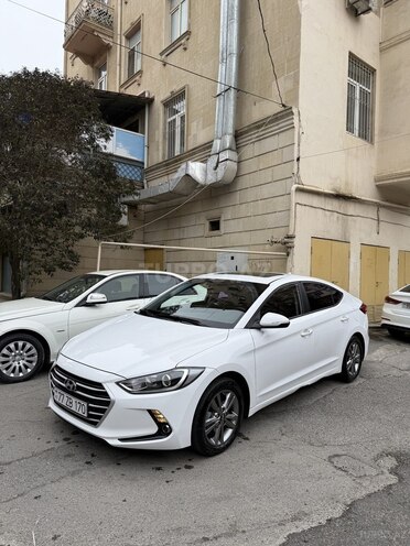 Hyundai Avante 2015, 94,000 km - 1.6 л - Bakı