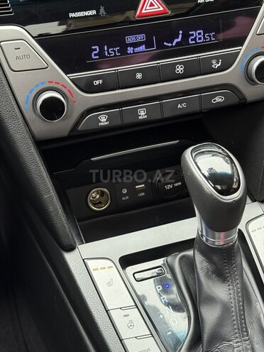 Hyundai Avante 2015, 94,000 km - 1.6 л - Bakı