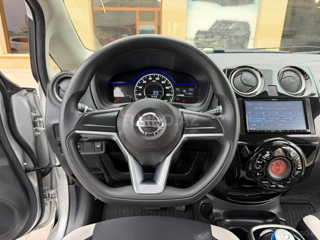 Nissan Note-10
