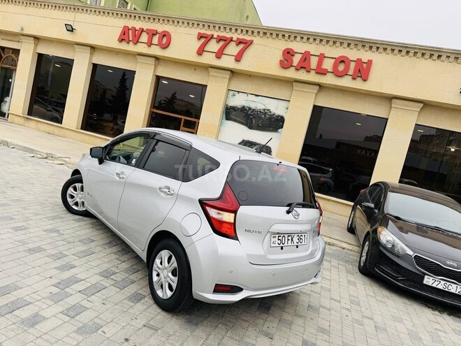 Nissan Note-8
