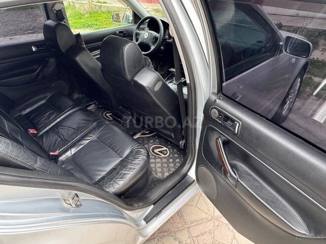 Volkswagen Golf 2003, 281,000 km - 1.8 l - Sumqayıt